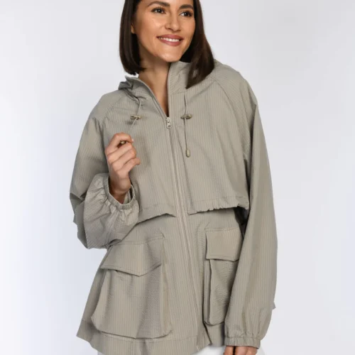 Parka corta color topo